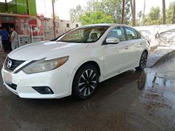 نيسان ألتيما